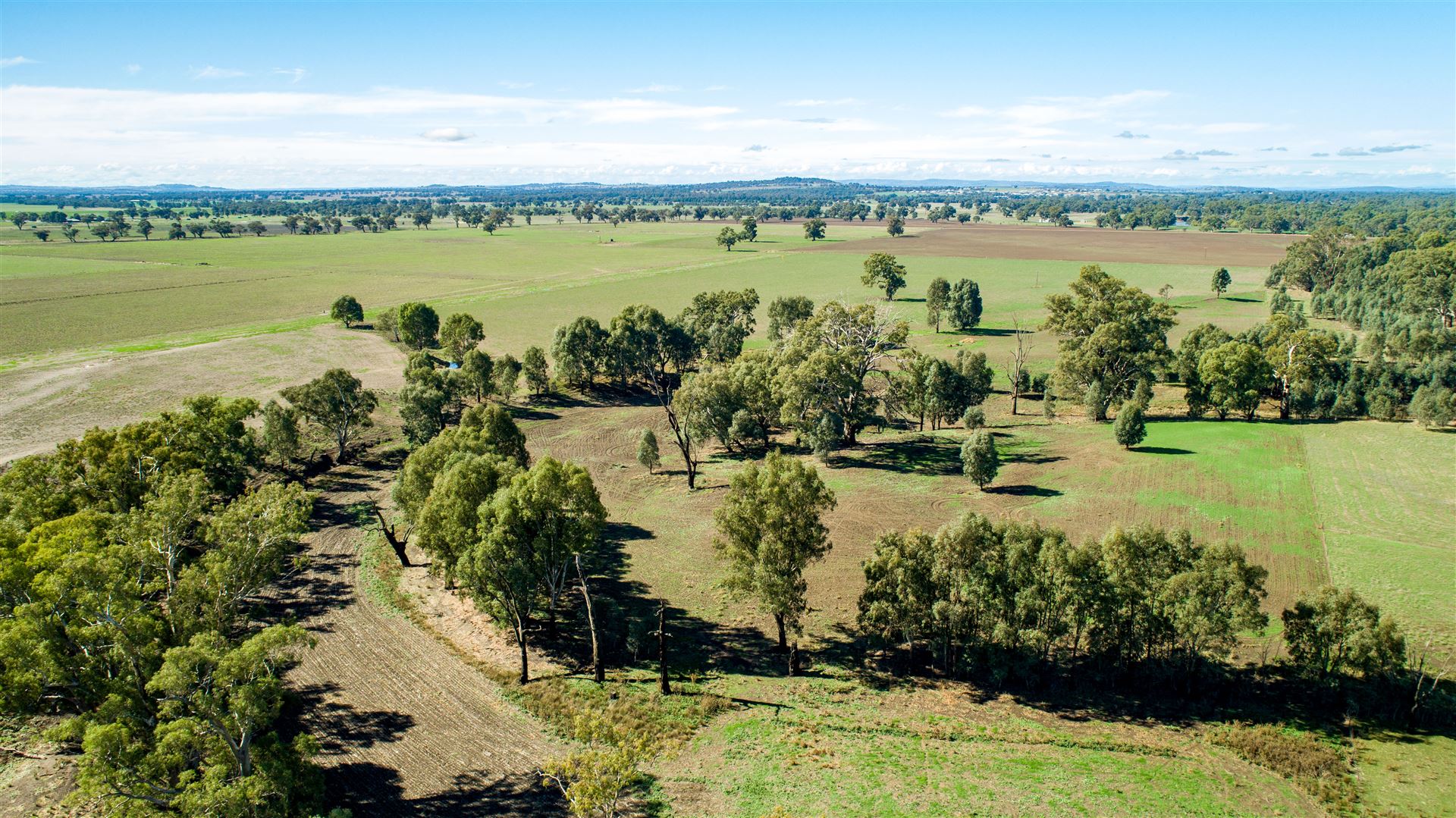 310-LWG2537-South-West-Slopes